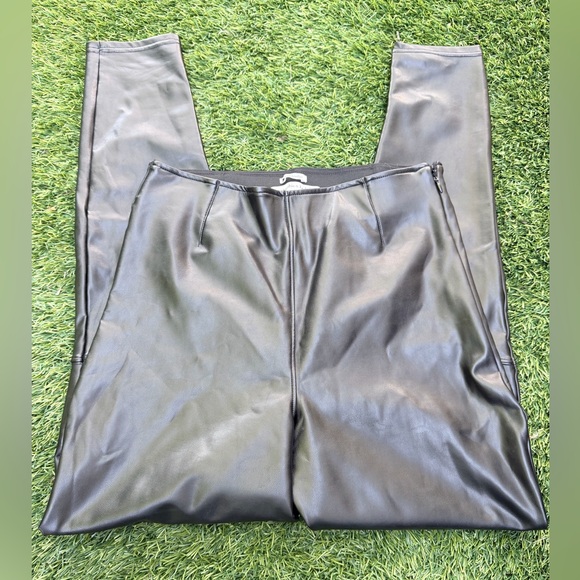 Abercrombie & Fitch Pants - Black Vegan Faux Leather Skinny Pants